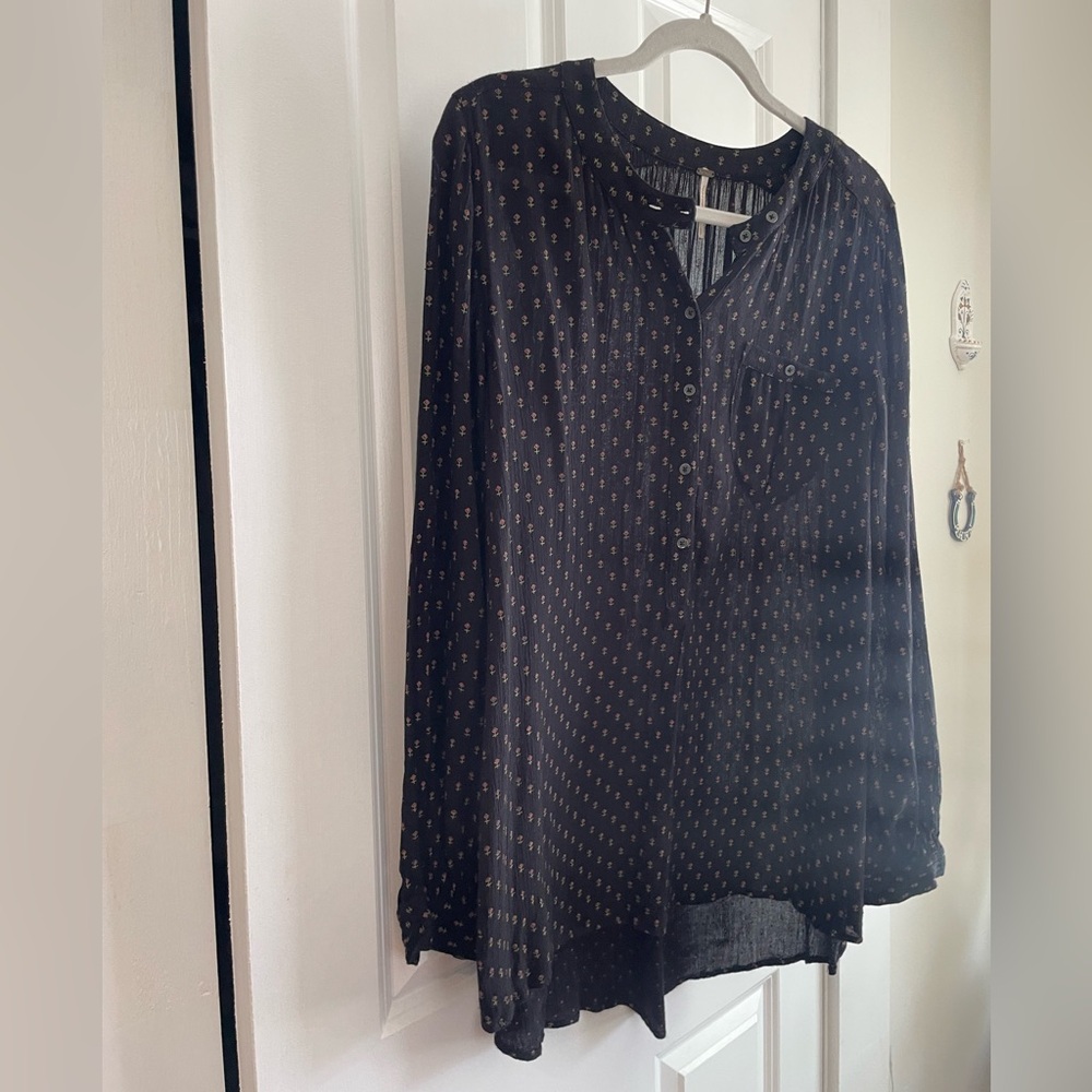 Free people floral blouse, never worn, sz S